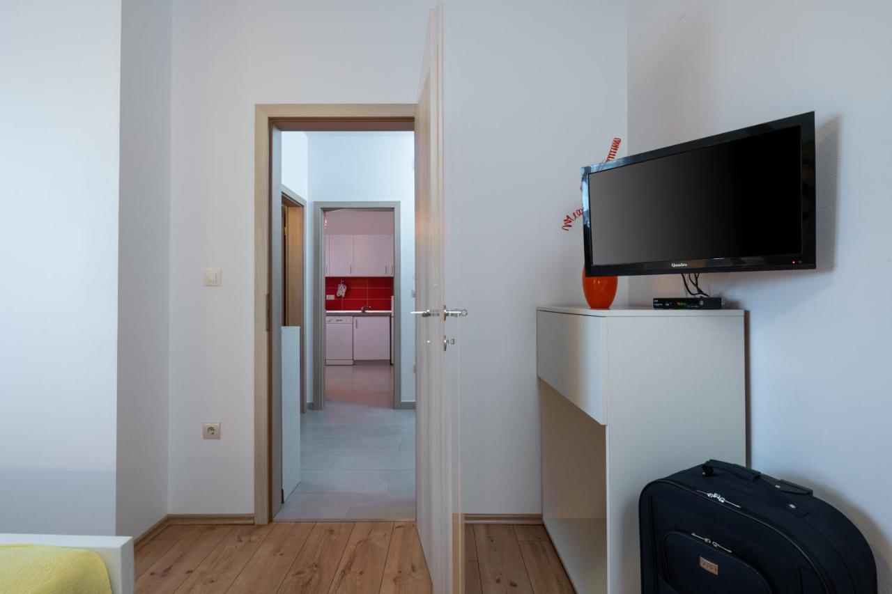 Apartments Greta & Ivona PUY Eksteriør bilde